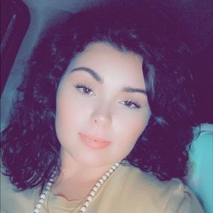 Meet your Posher, Bailey